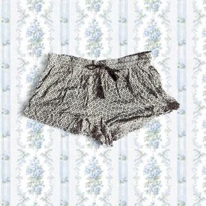 L.O.G.G Lord of Graded Goods Women's L Black white mini drawstring pajama shorts